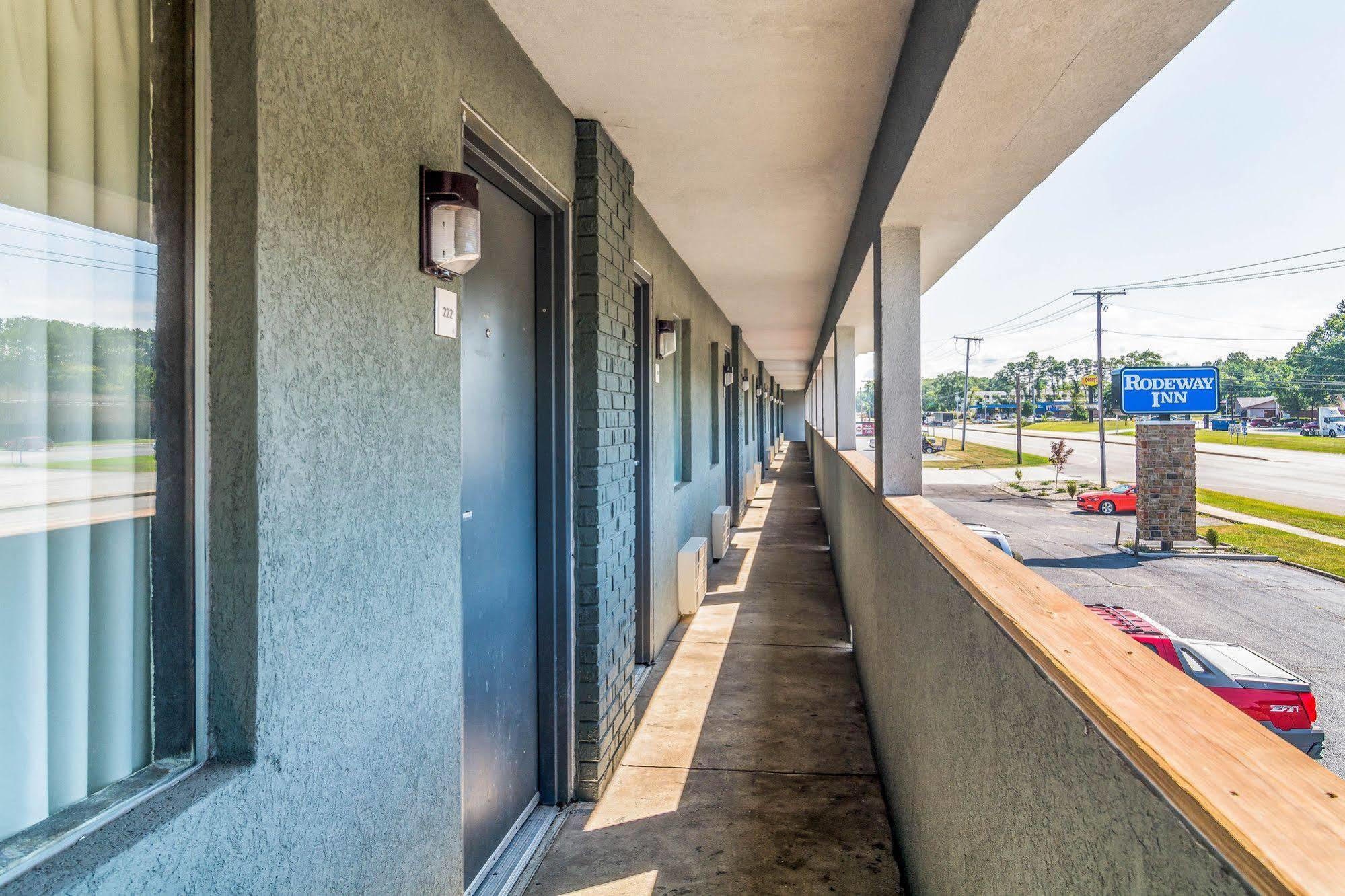 Rodeway Inn Portage Esterno foto
