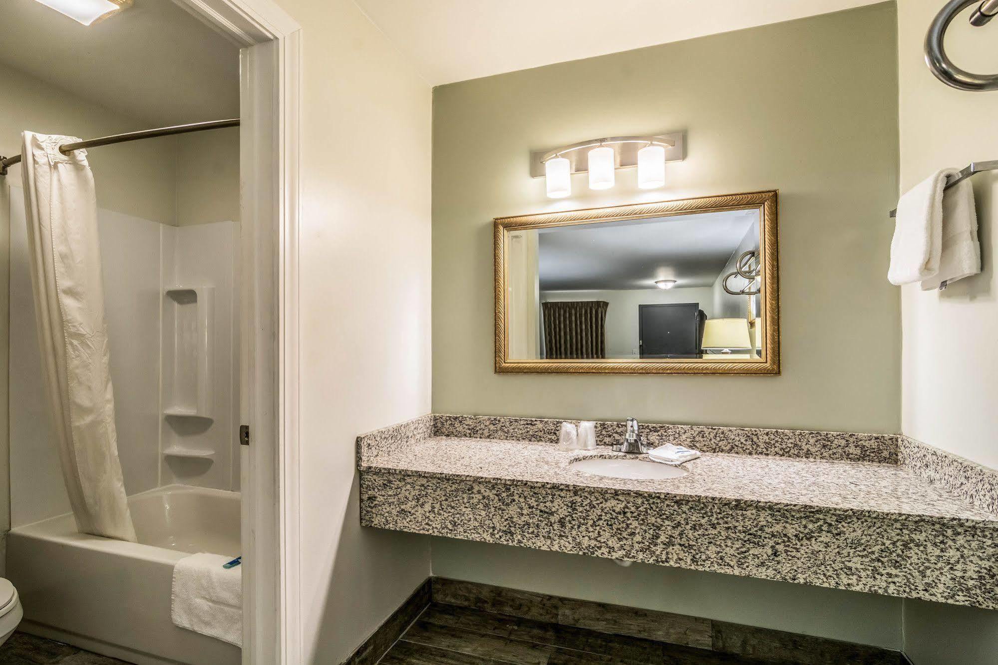 Rodeway Inn Portage Esterno foto